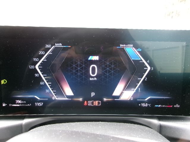 G26 420d xDrive Gran Coupe RHD