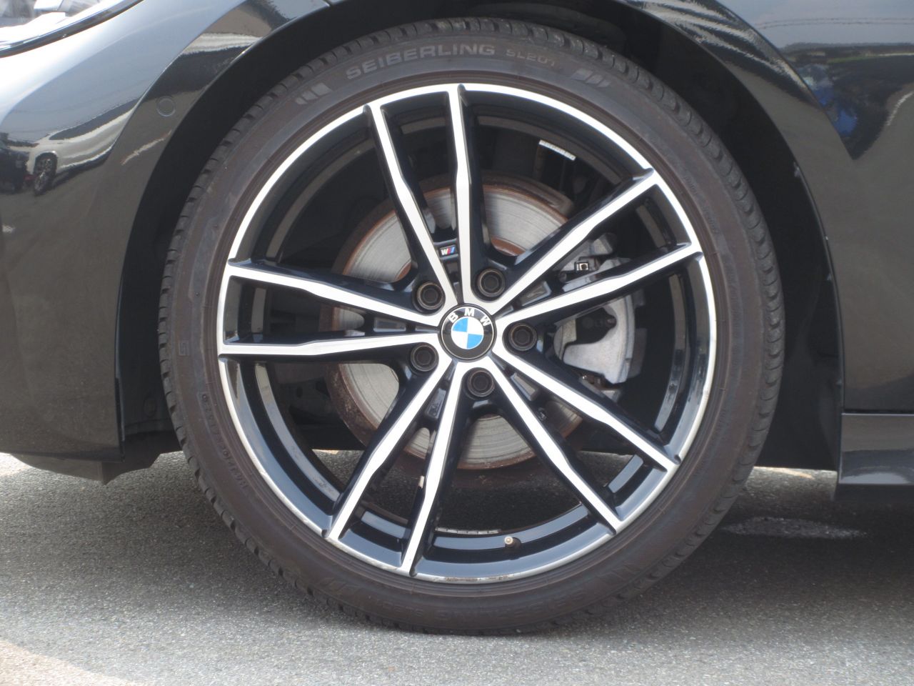 G21 320i RHD