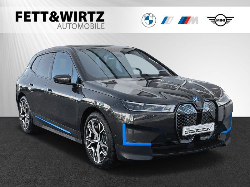 iX xDrive40