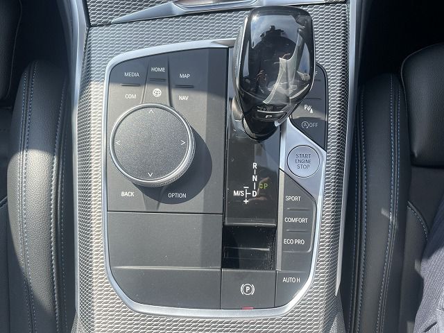 G20 320i Saloon RHD TU