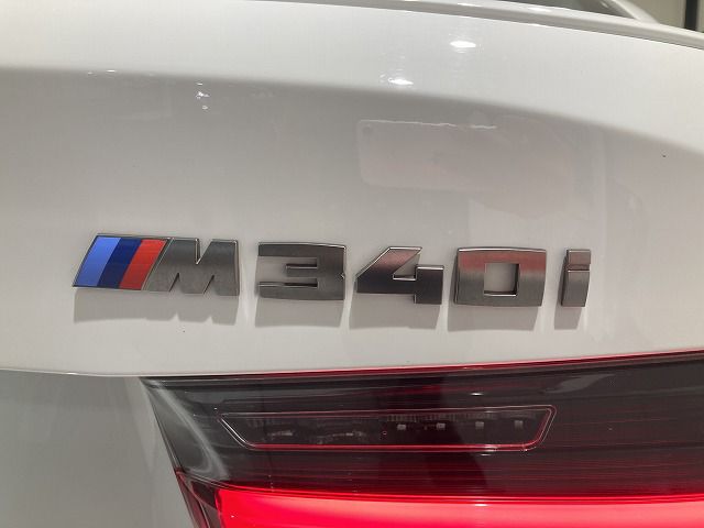 M340i xDrive Berlina