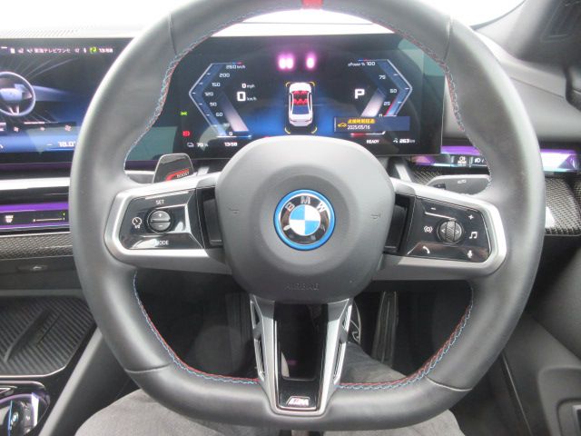 BMW i5 M60 xDrive Sedan RHD