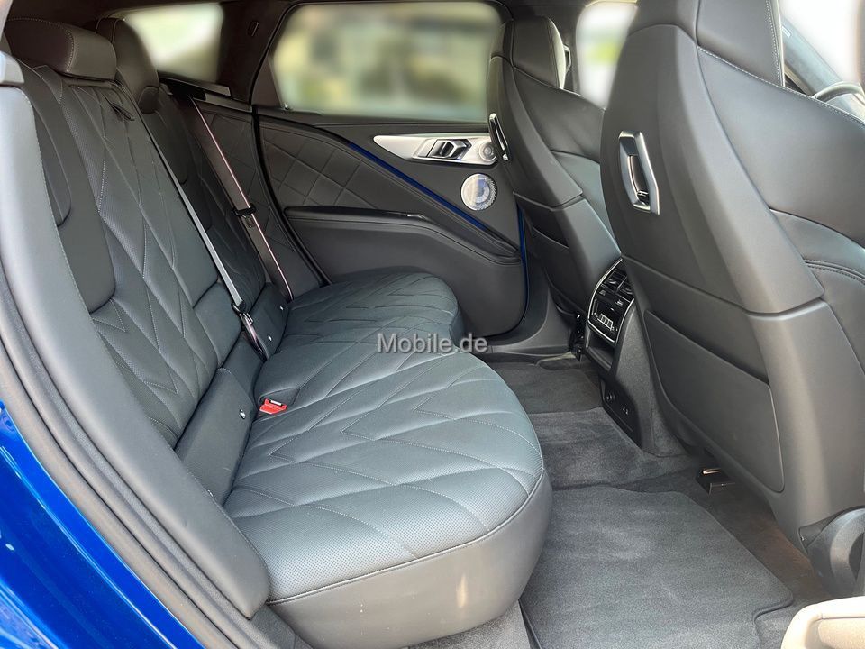 BMW XM