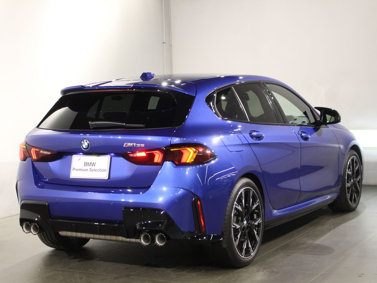 M135 xDrive Sports Hatch