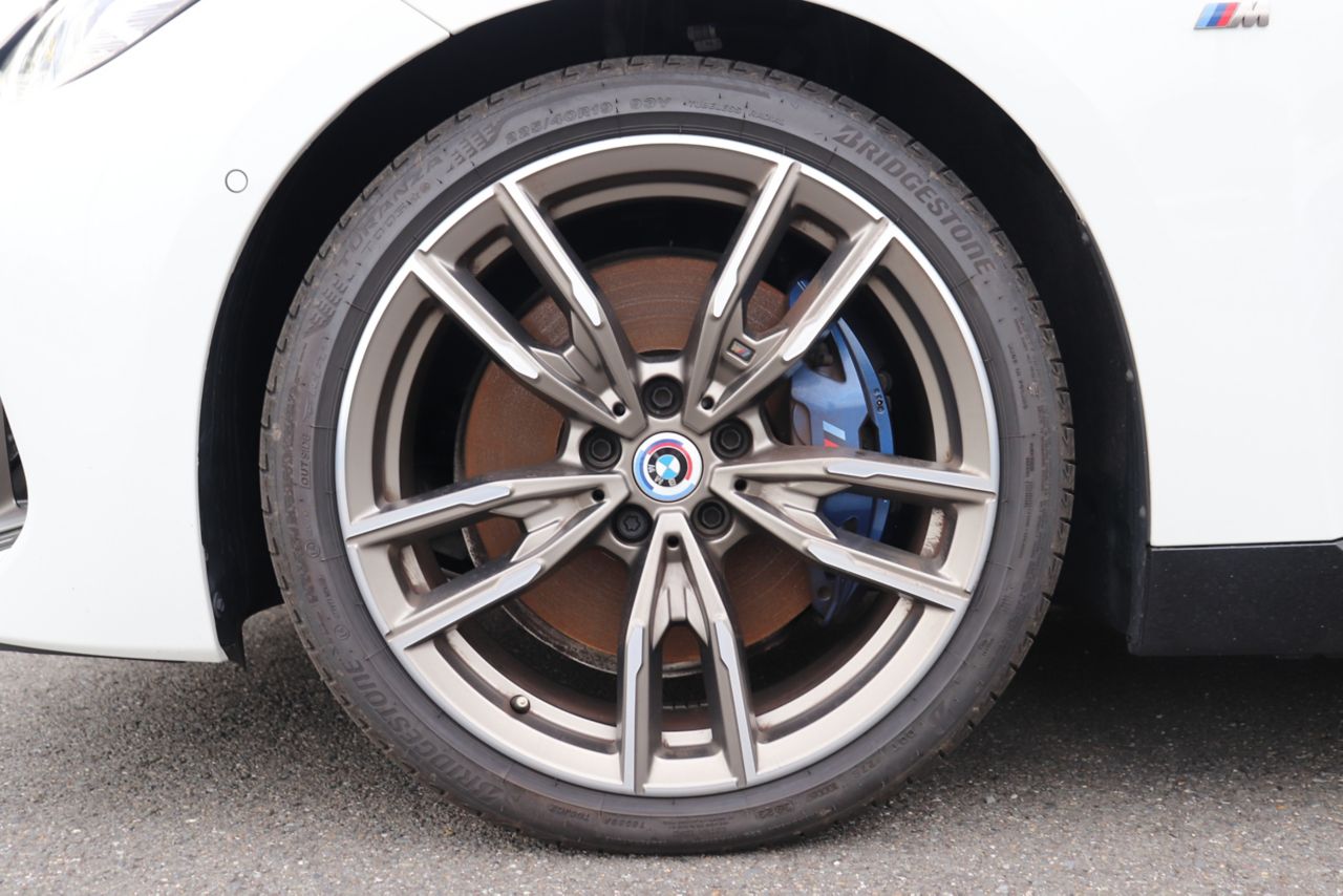 M240i xDrive Coupé RHD