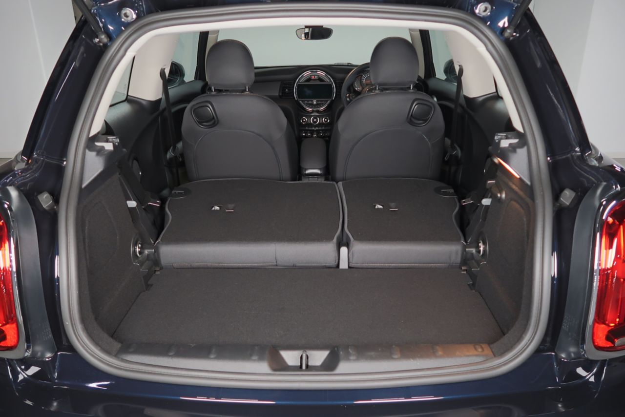 F56 MINI Cooper 3-Door Hatch LCI