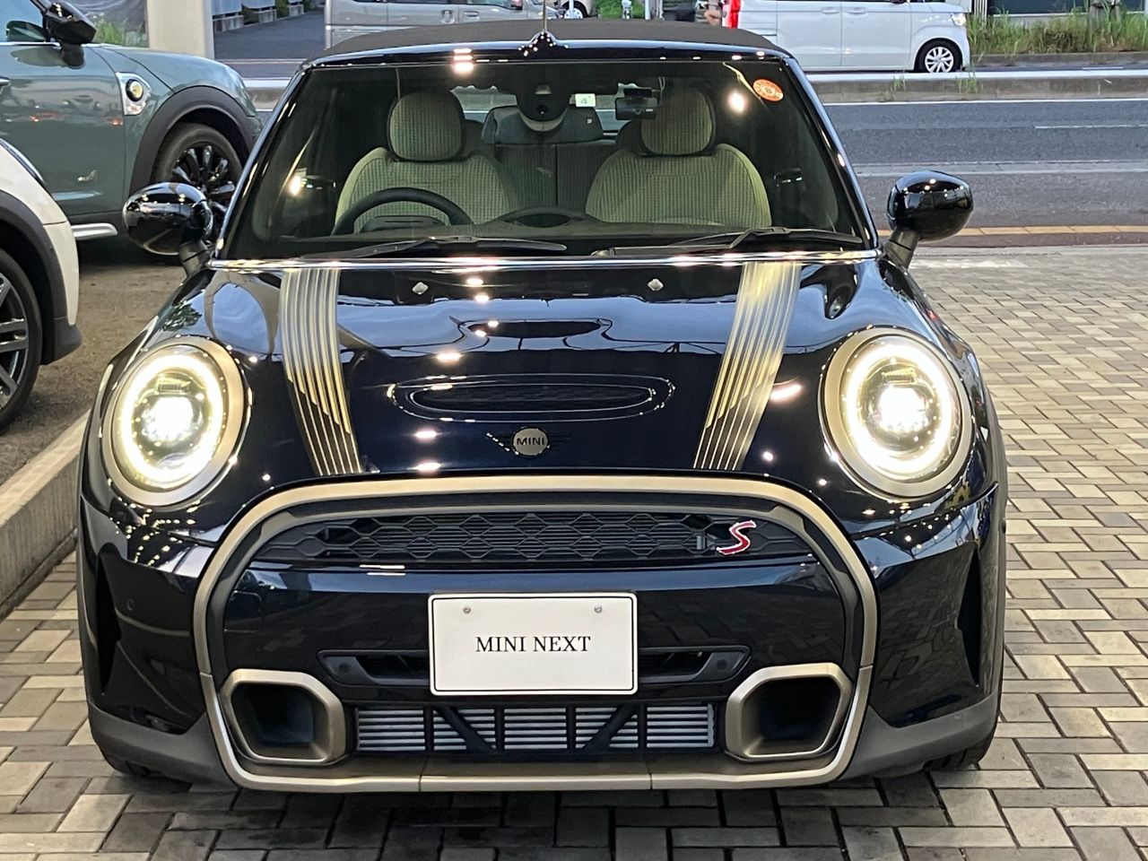 MINI Cooper S Convertible RHD