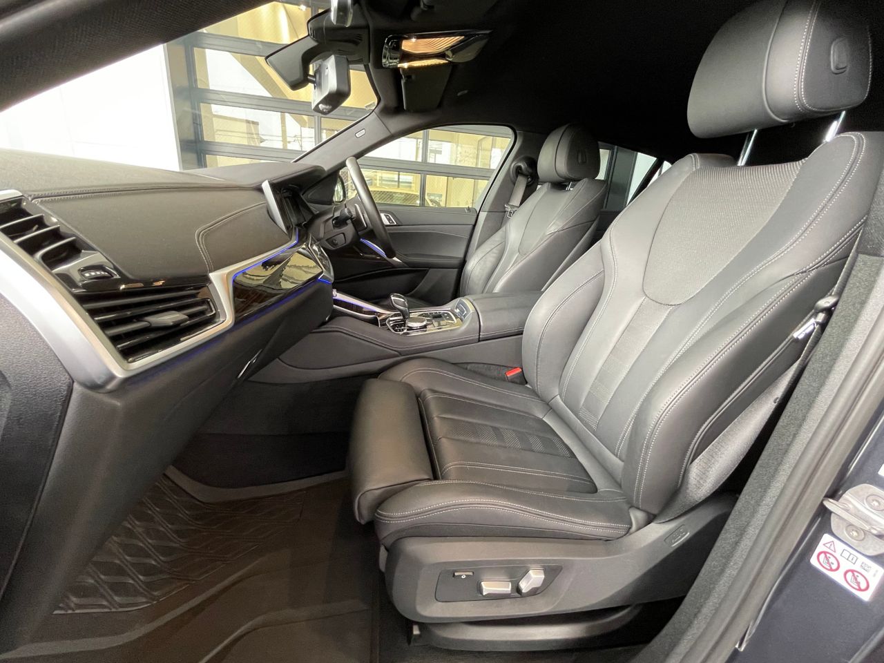 X* xDrive30d RHD