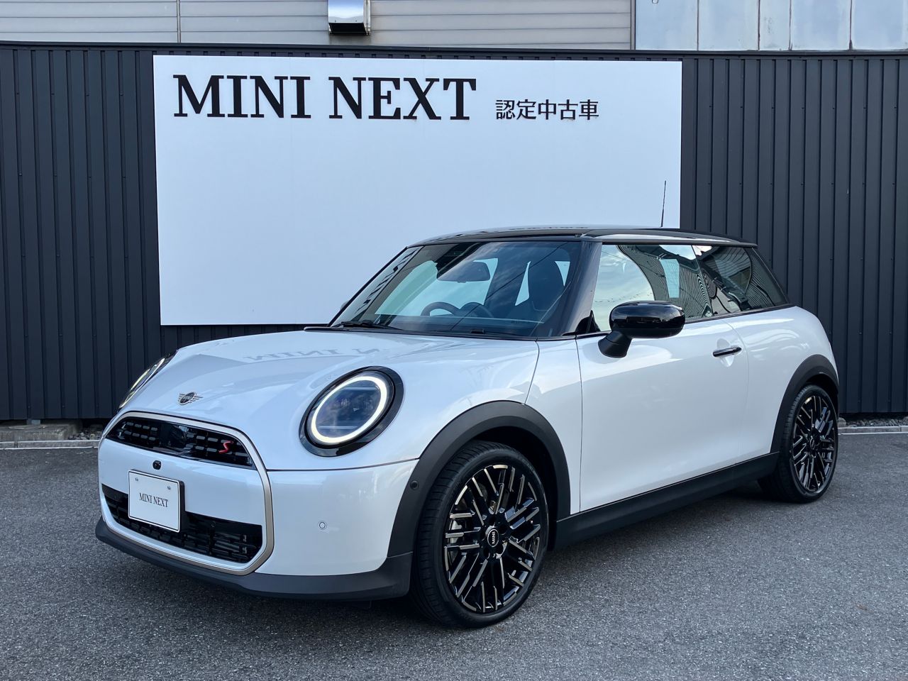 THE NEW MINI COOPER (3 DOOR) S