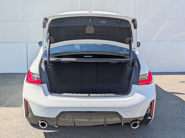 320d xDrive Berline RHD