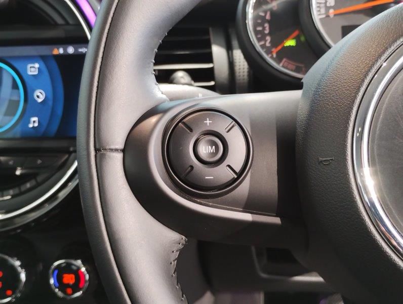 MINI F55 Cooper D 5dr Hatch LCI