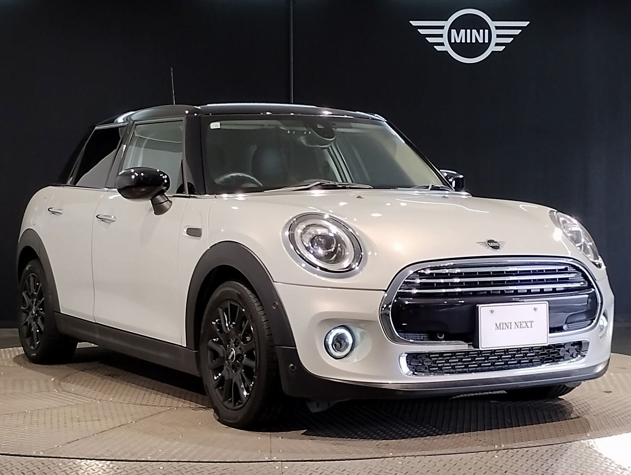 MINI F55 Cooper D 5dr Hatch LCI