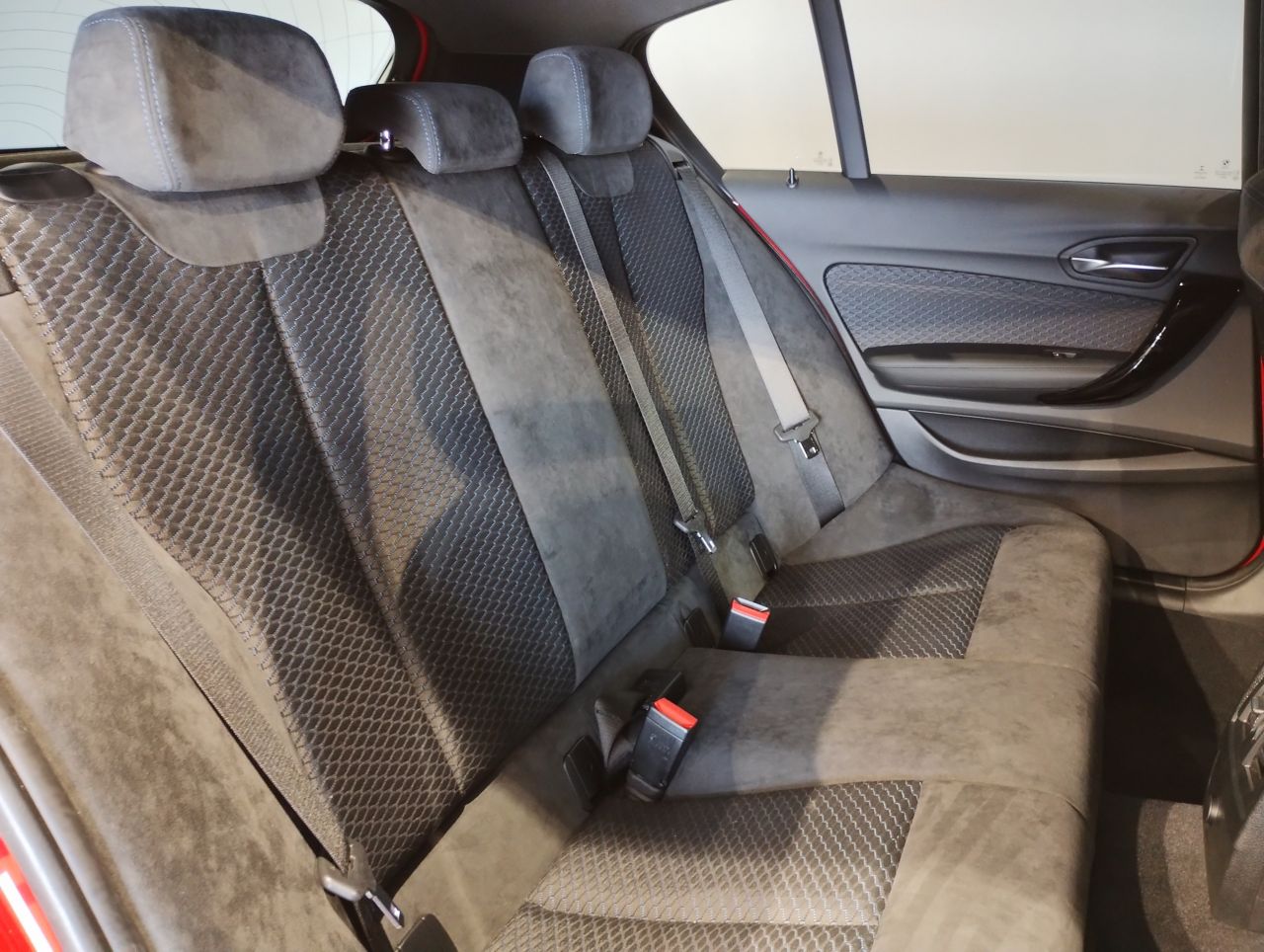 118D 5DOOR RHD
