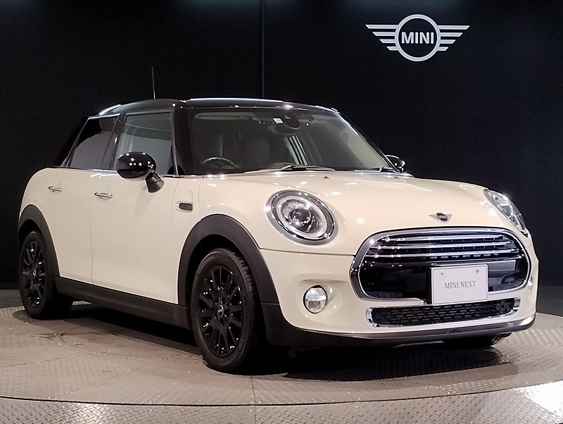 F55 COOPER D (AT)