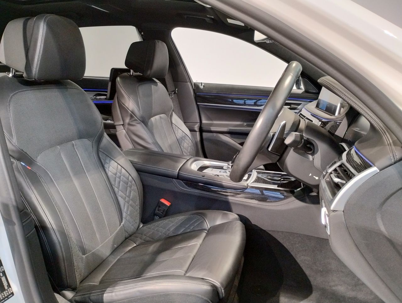 G12 740Li Saloon LCI
