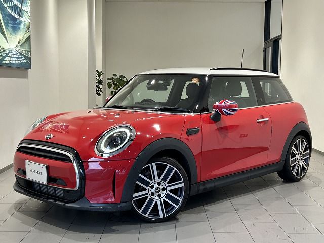 THE NEW MINI COOPER D 3 DOOR.