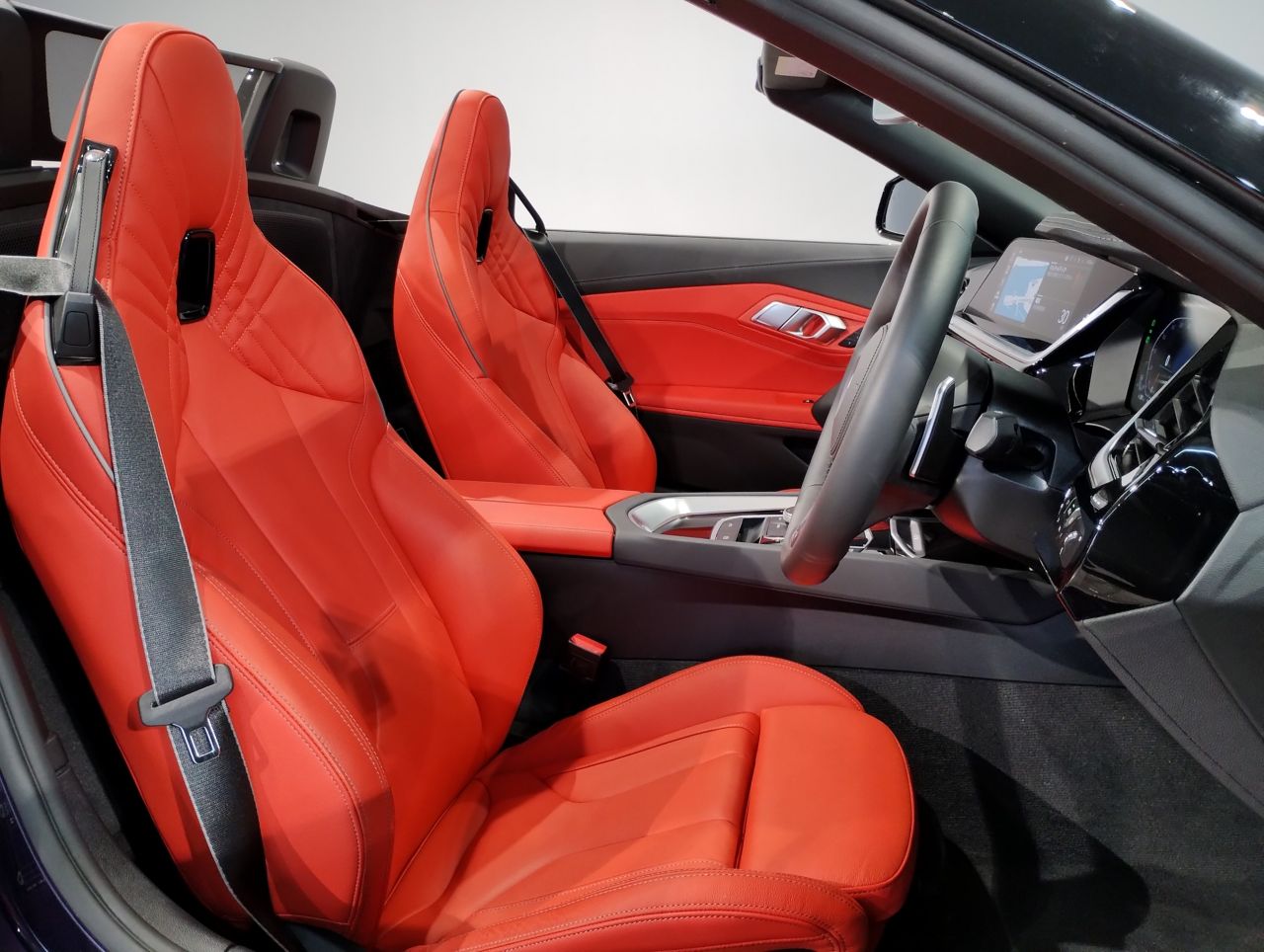 G29 z4 sDrive20i RHD