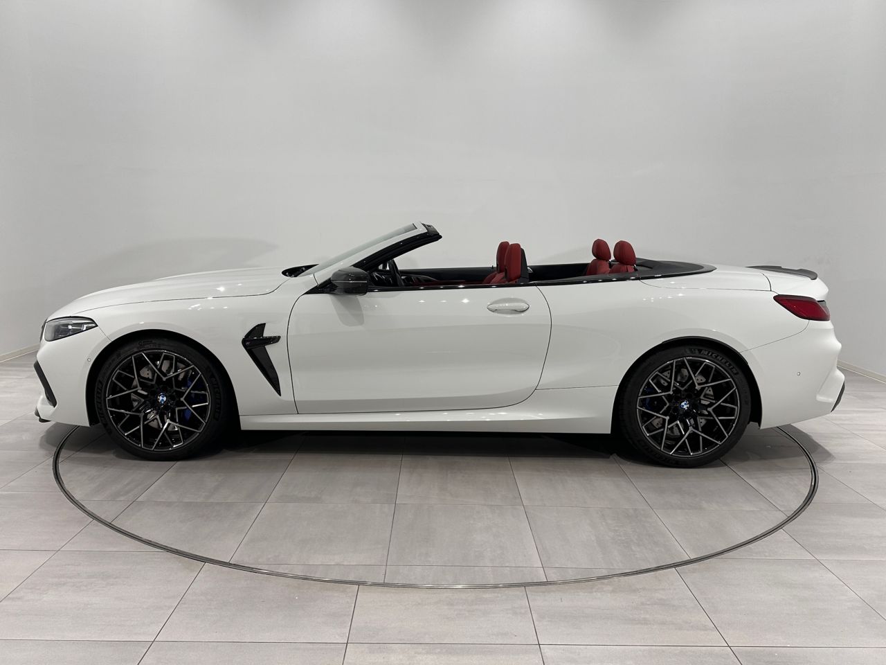 F91 M8 Competition Convertible S63 4.4i