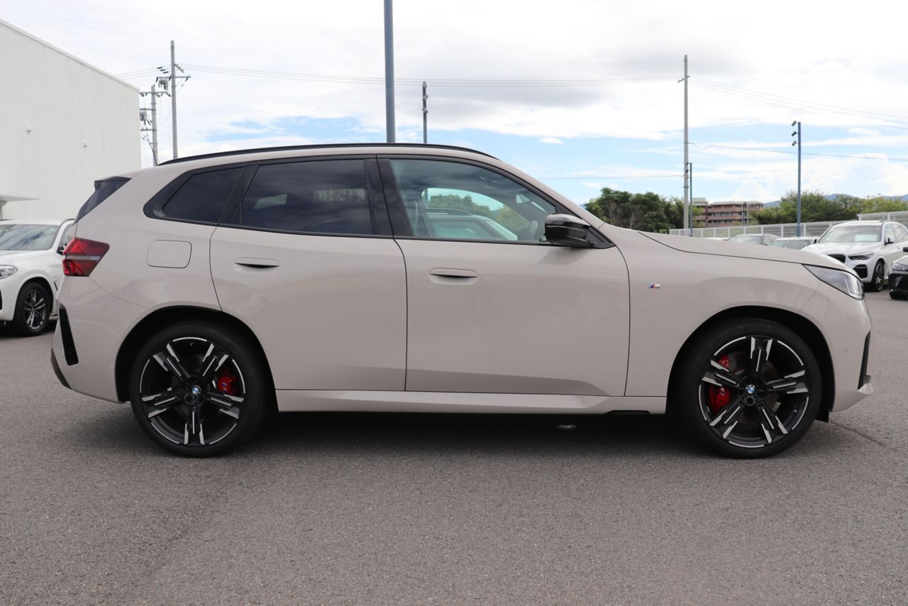 X3 M50 US