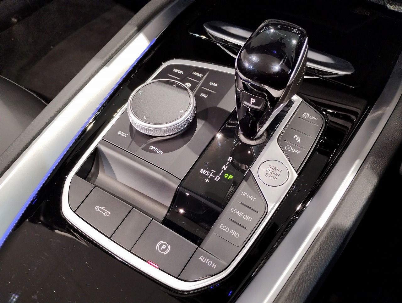 G29 z4 sDrive20i RHD