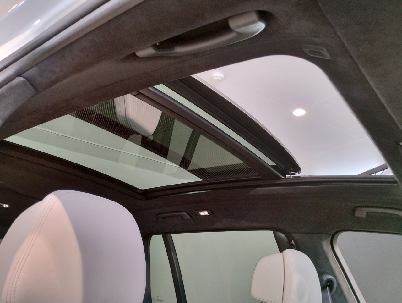 X7 xDrive40d RHD US