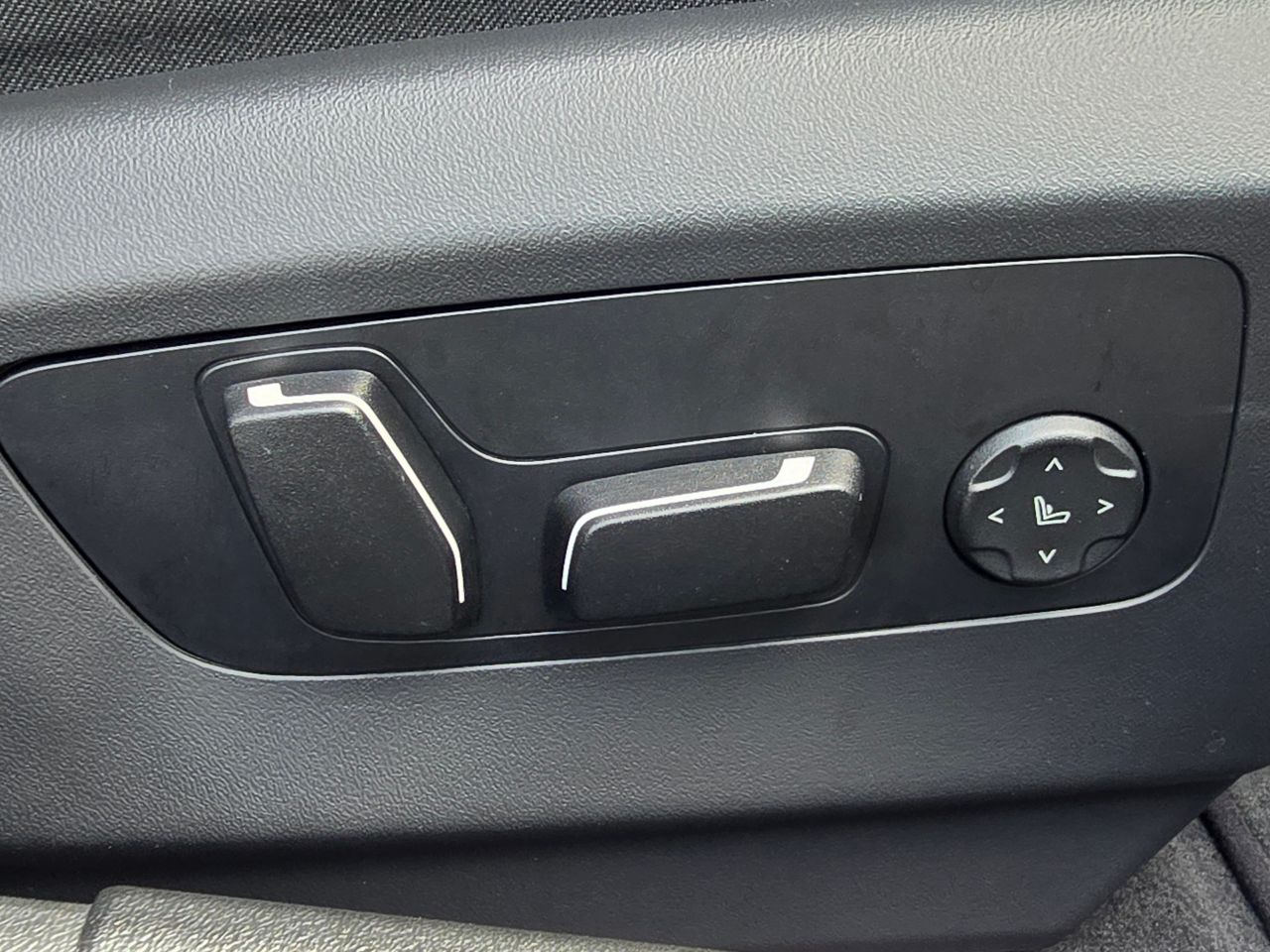 BMW i5 eDrive40 M Sport RHD