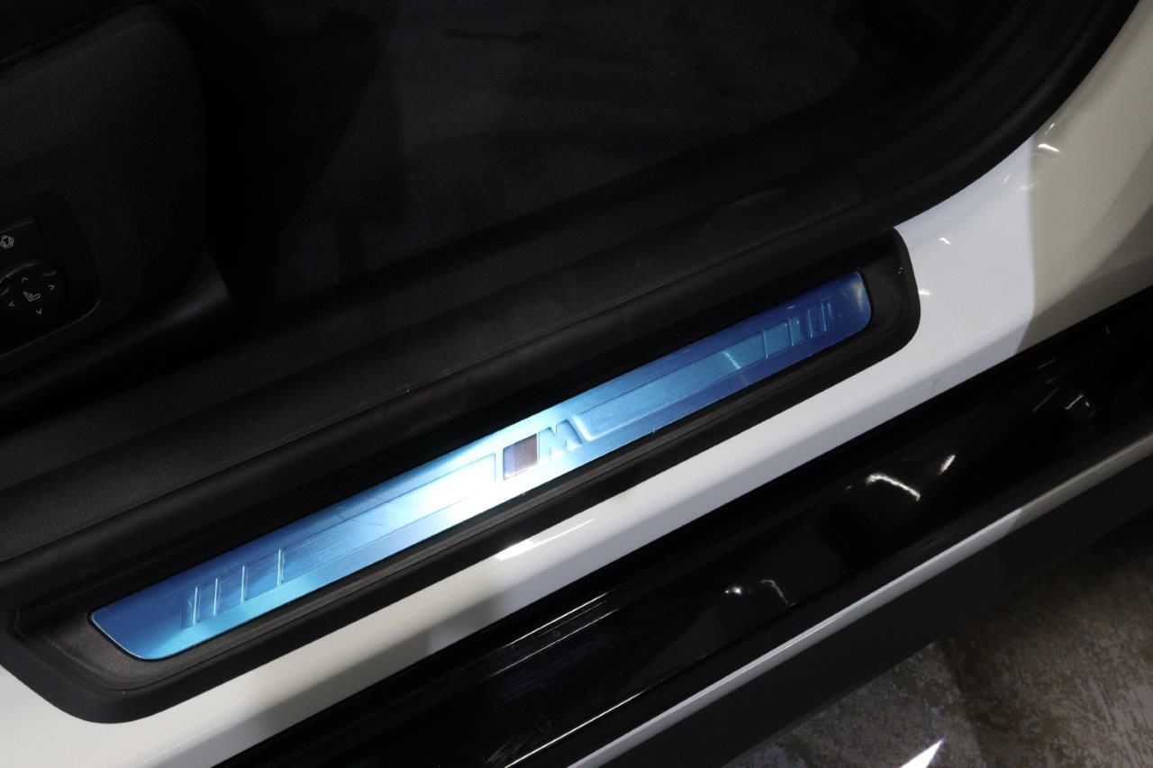 G** ***i G*** C**** ***