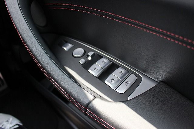 X4 xDrive20d RHD