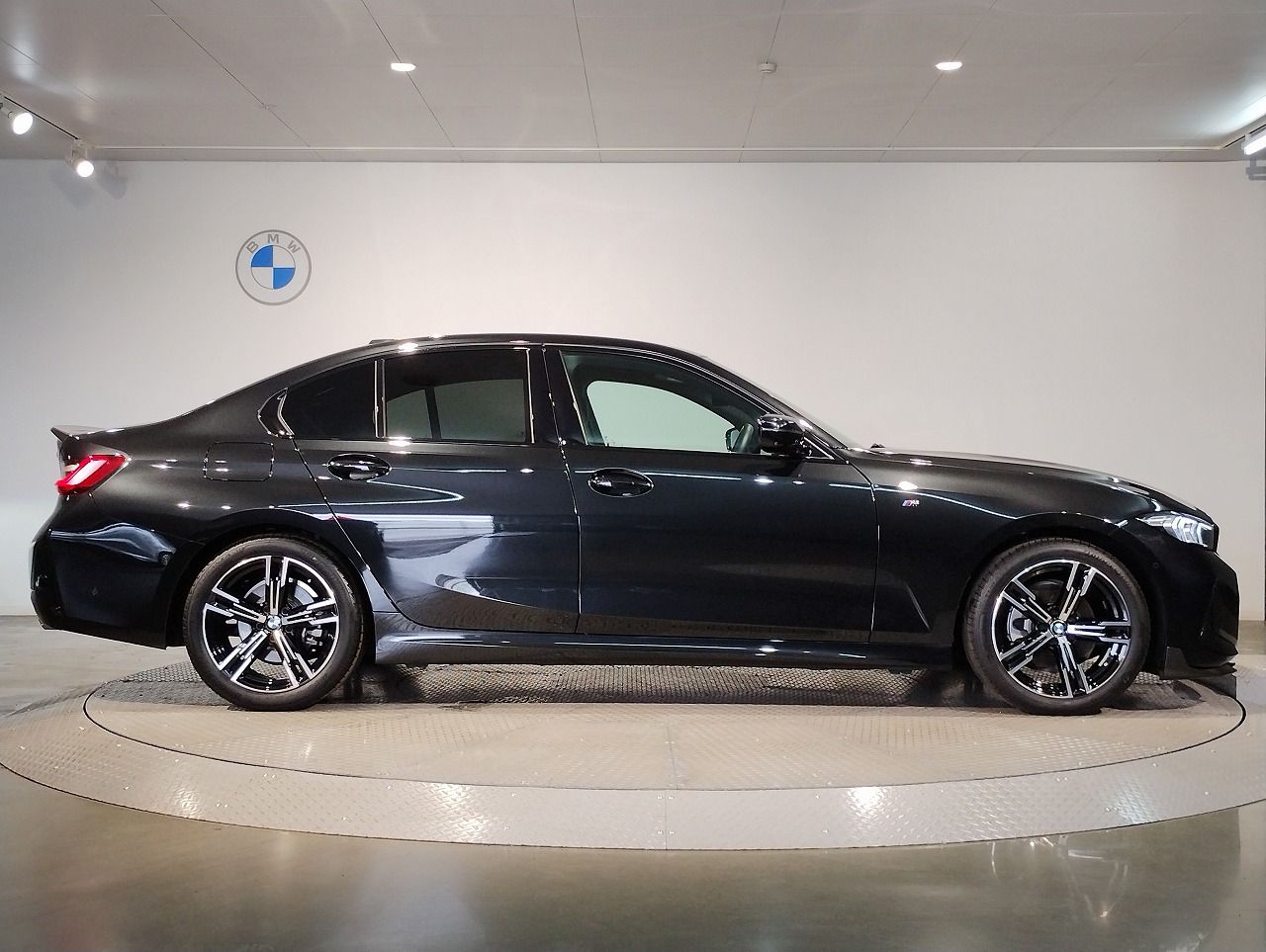 G20 320i Saloon LCI RHD MX
