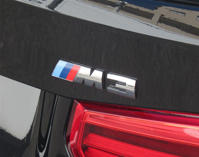 M3 LIMOUSINE RHD