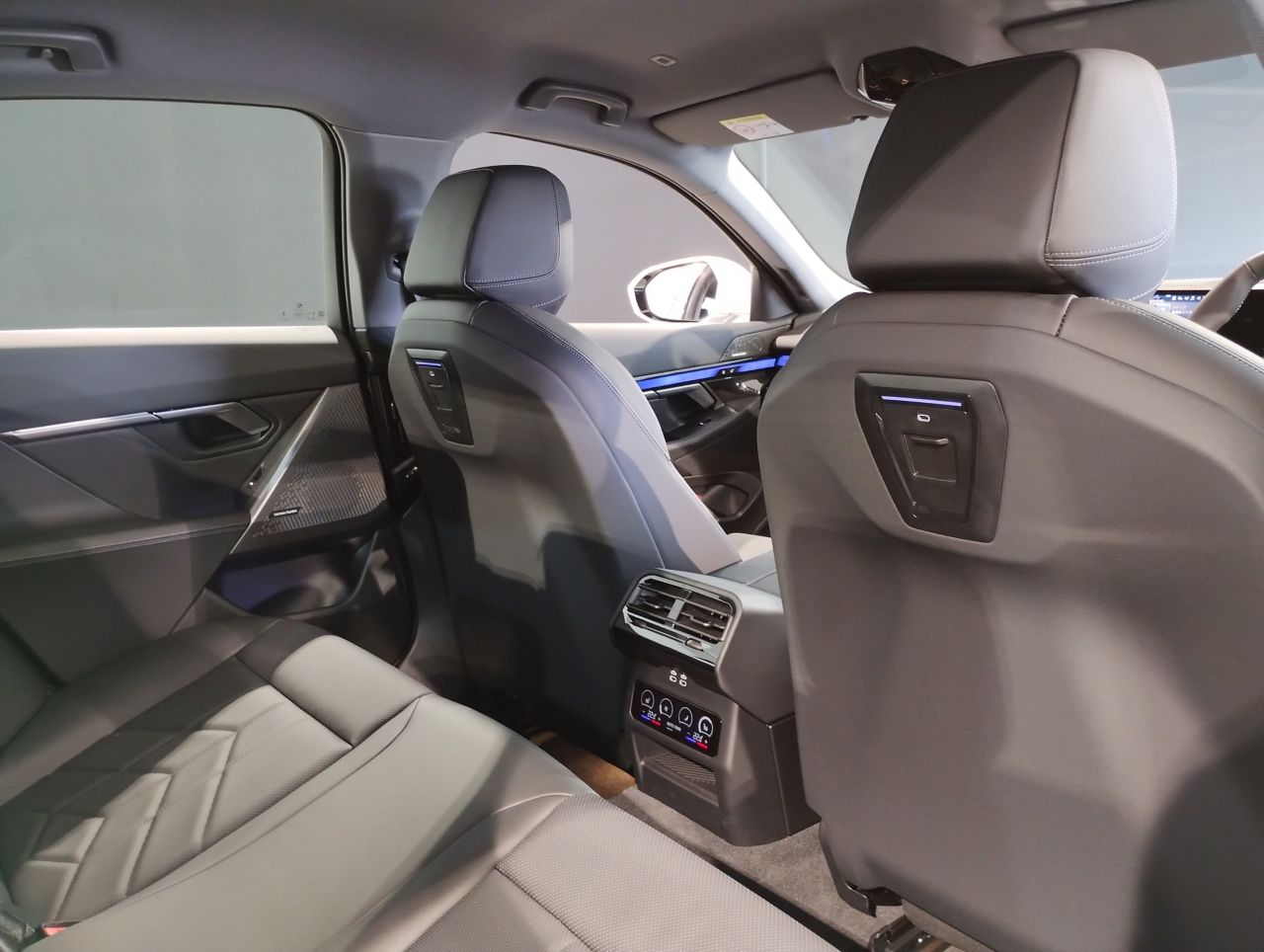 BMW i5 eDrive40 Sedan RHD