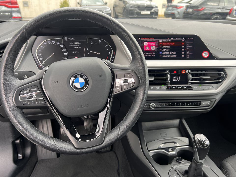 BMW 118