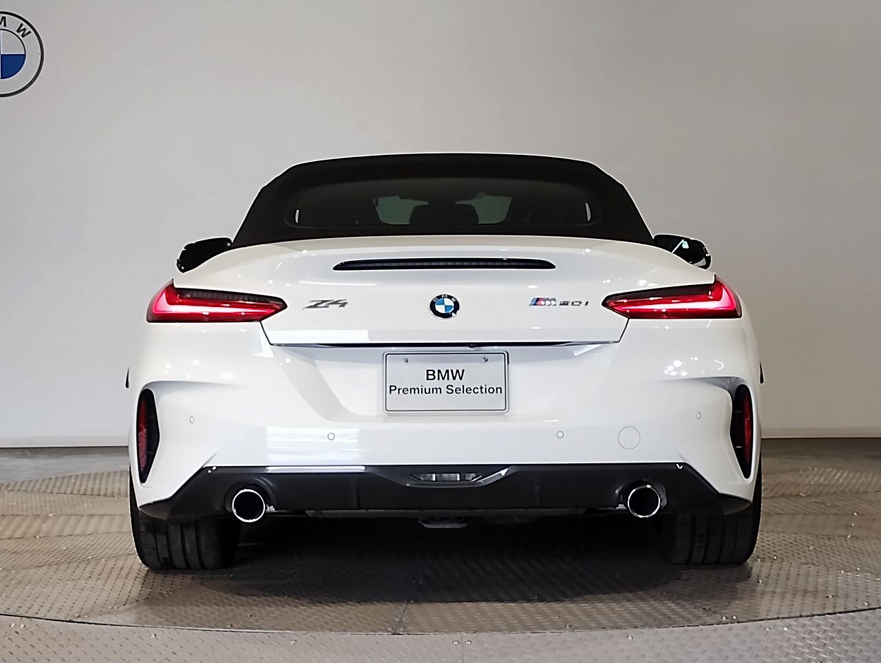 G29 z4 sDrive20i RHD