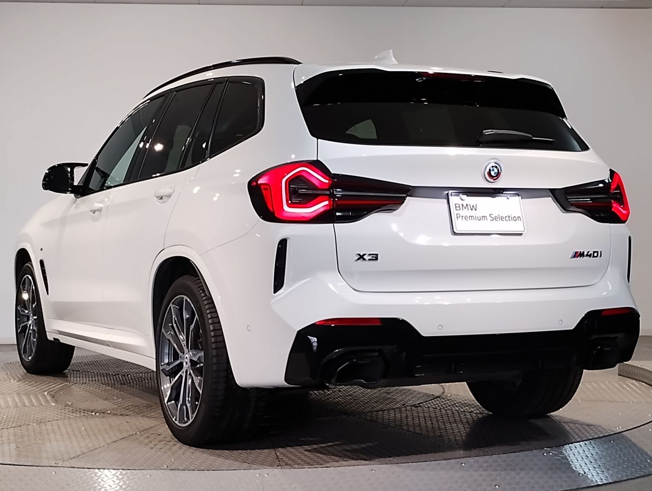 G01 X3 M40i RHD LCI ZA