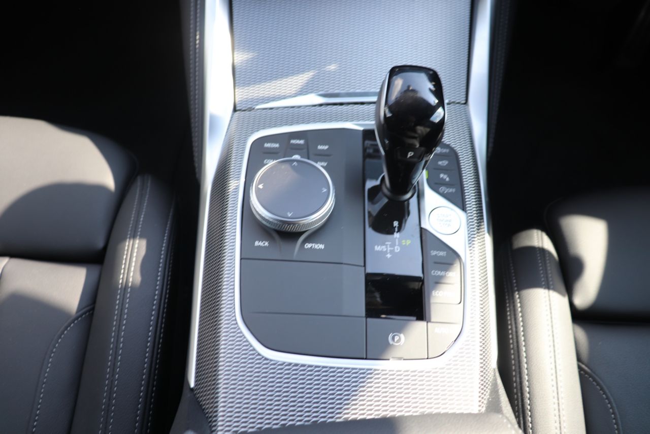 G26 420d xDrive Gran Coupe RHD
