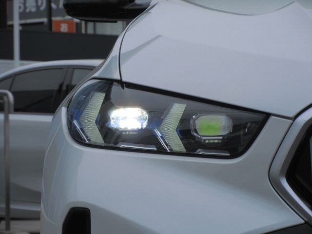 X6 M60i xDrive RHD