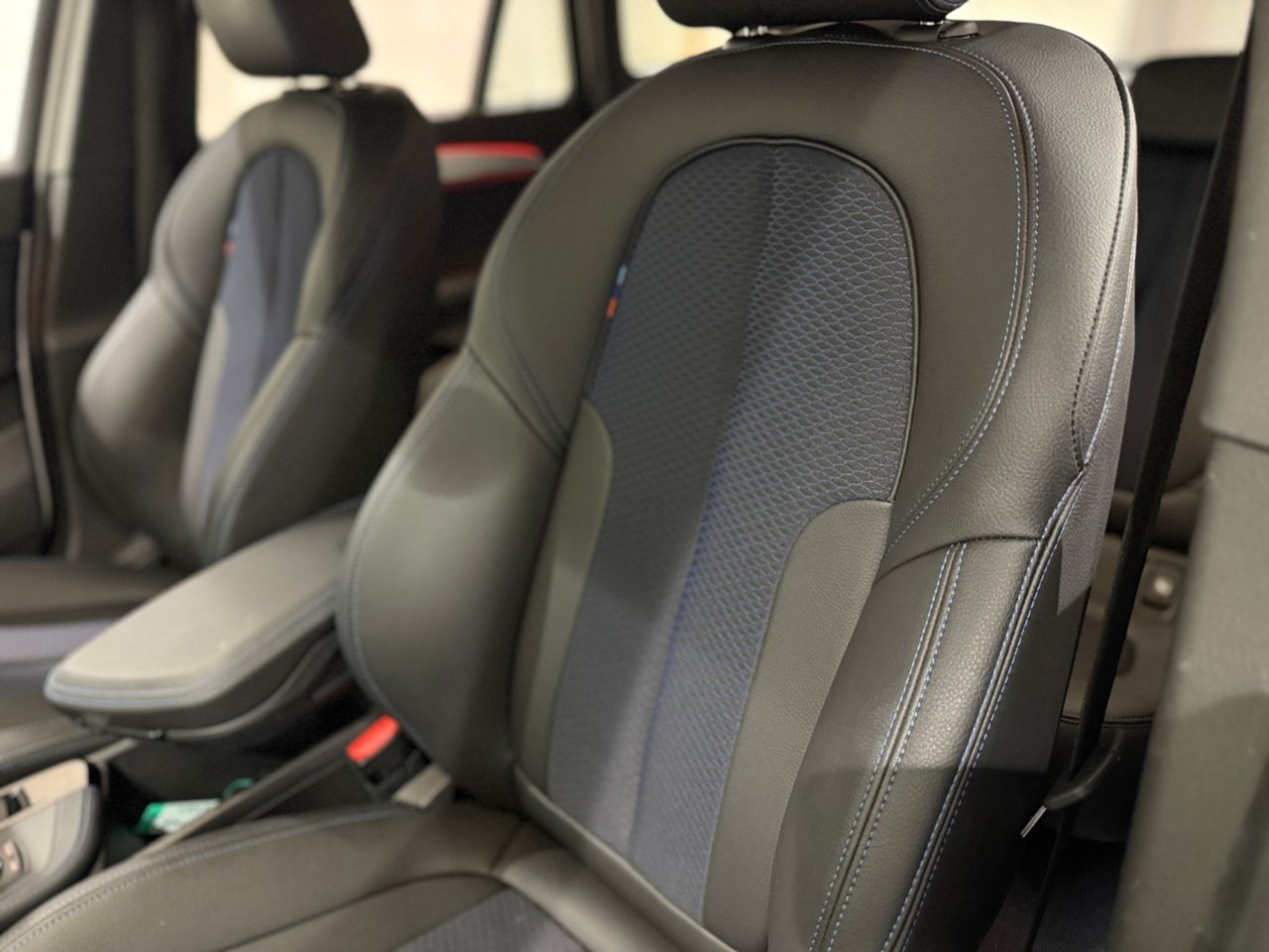 X1 sDrive18i RHD