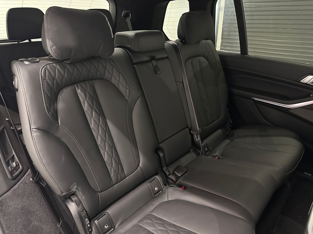 X7 xDrive40d RHD US