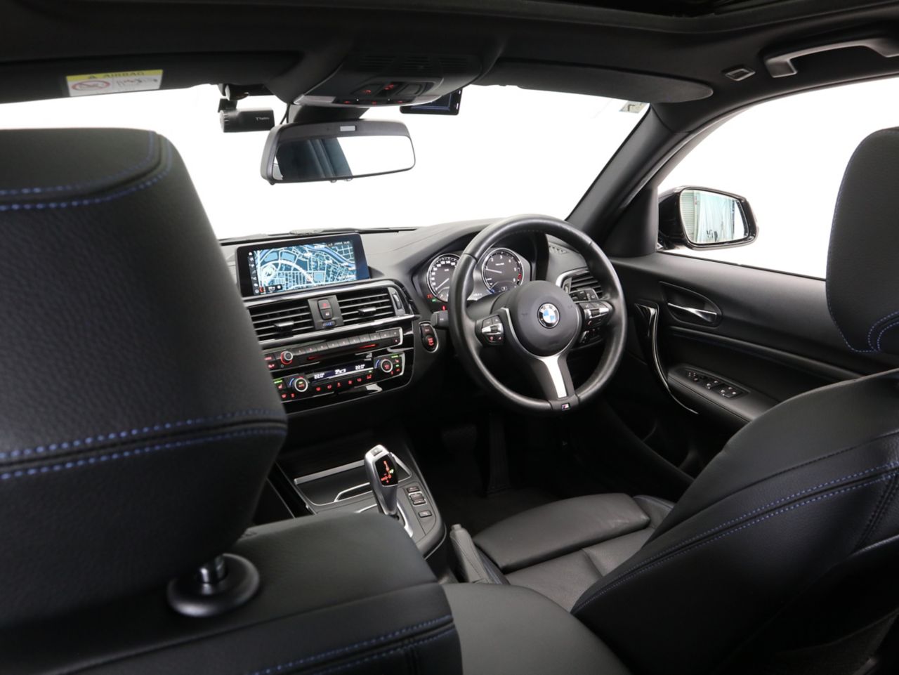 118D 5DOOR RHD