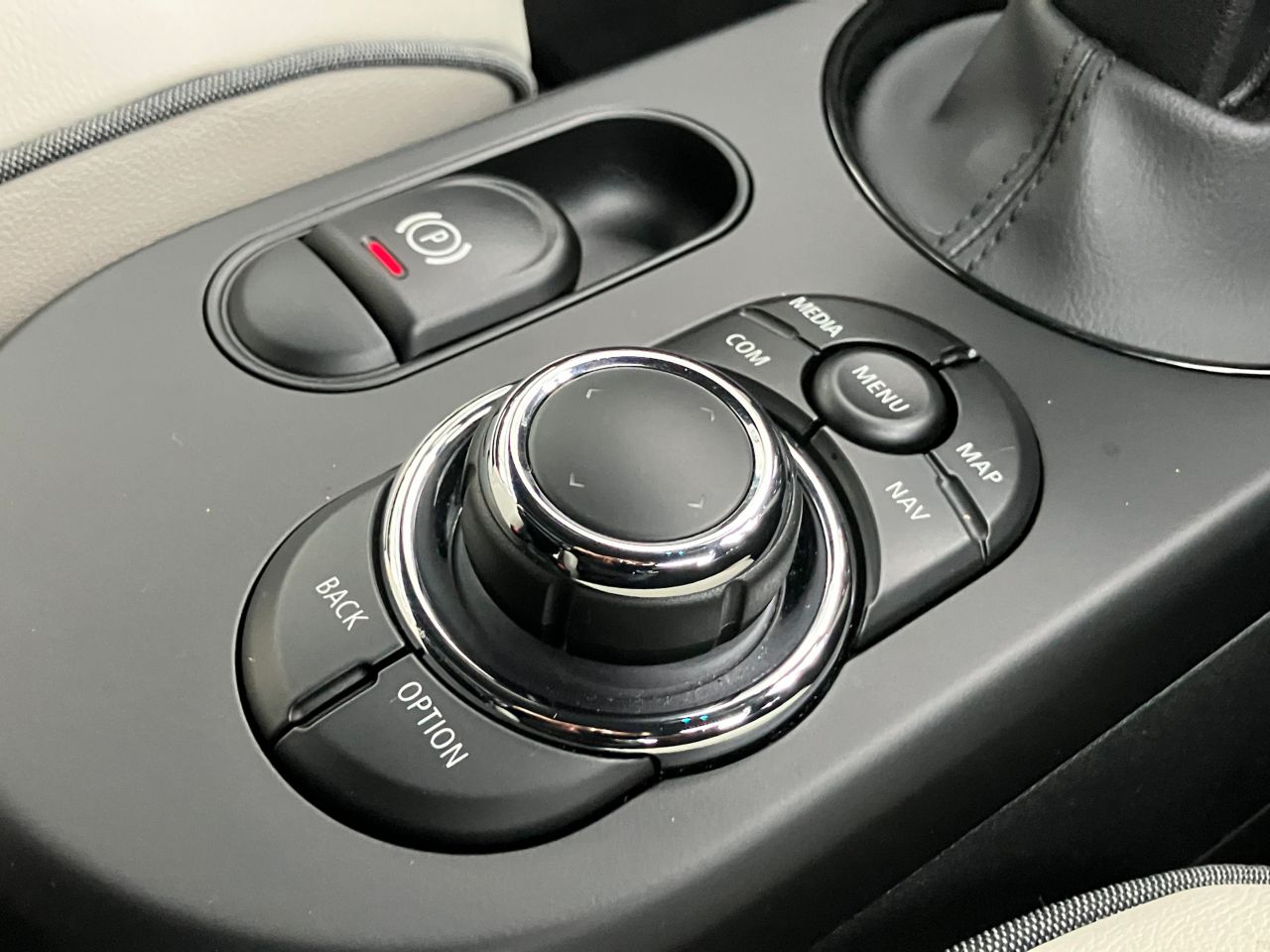 MINI Cooper S Convertible RHD