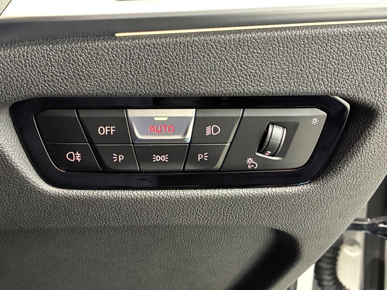 G20 320i Saloon LCI RHD MX