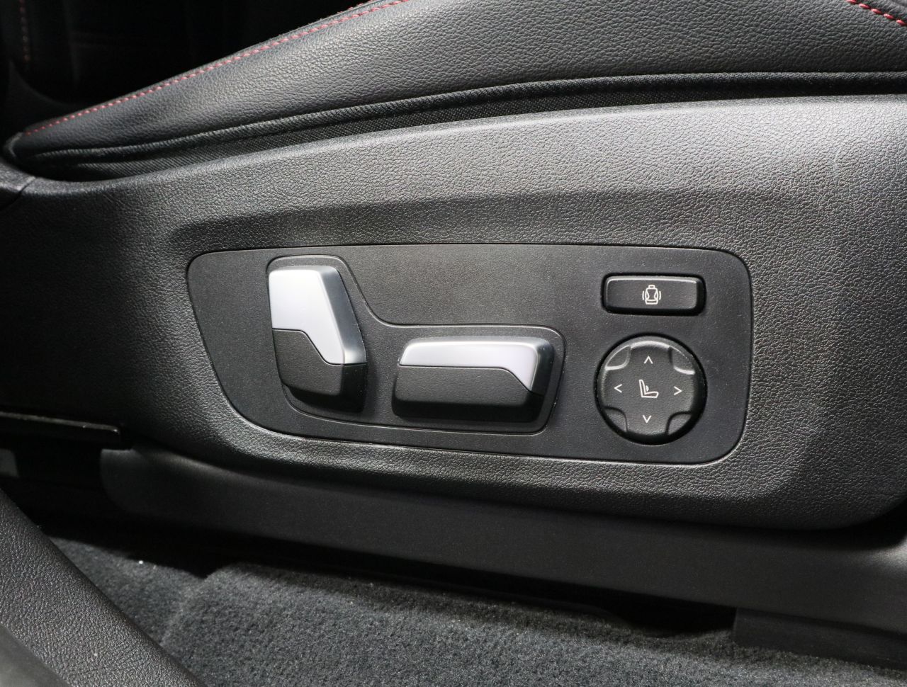 X4 xDrive20d RHD
