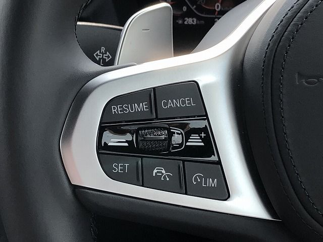 G29 z4 sDrive20i RHD