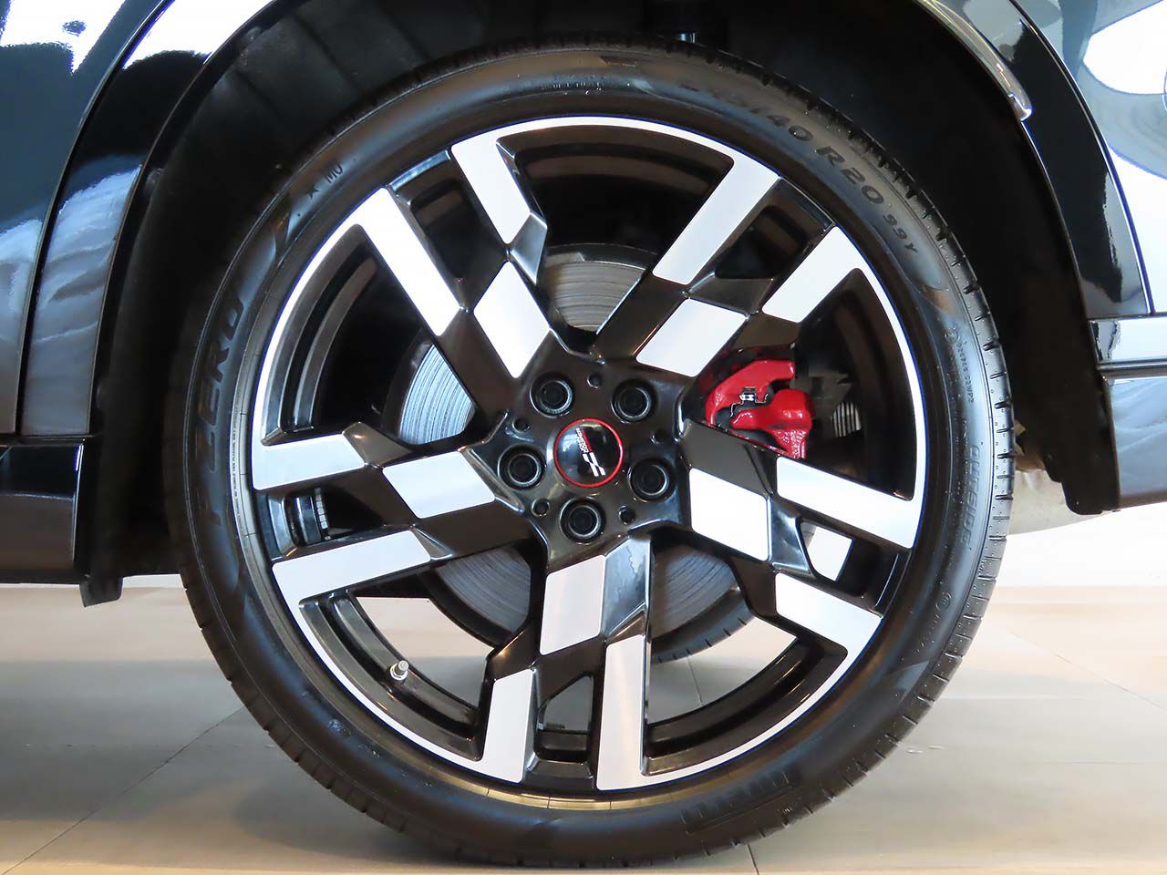 U25 MINI John Cooper Works Countryman ALL4