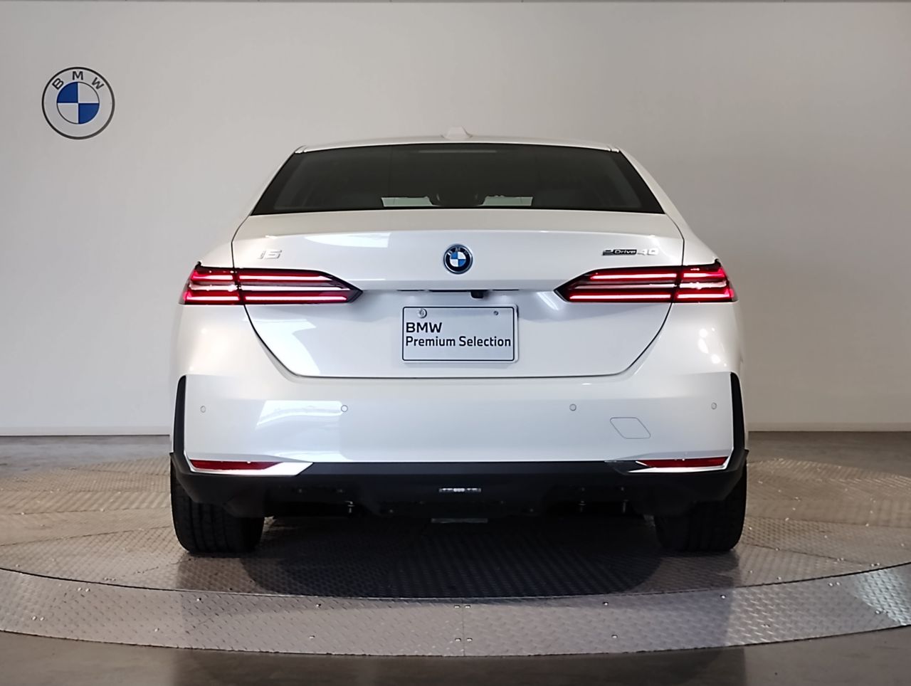 BMW i5 eDrive40 Sedan RHD