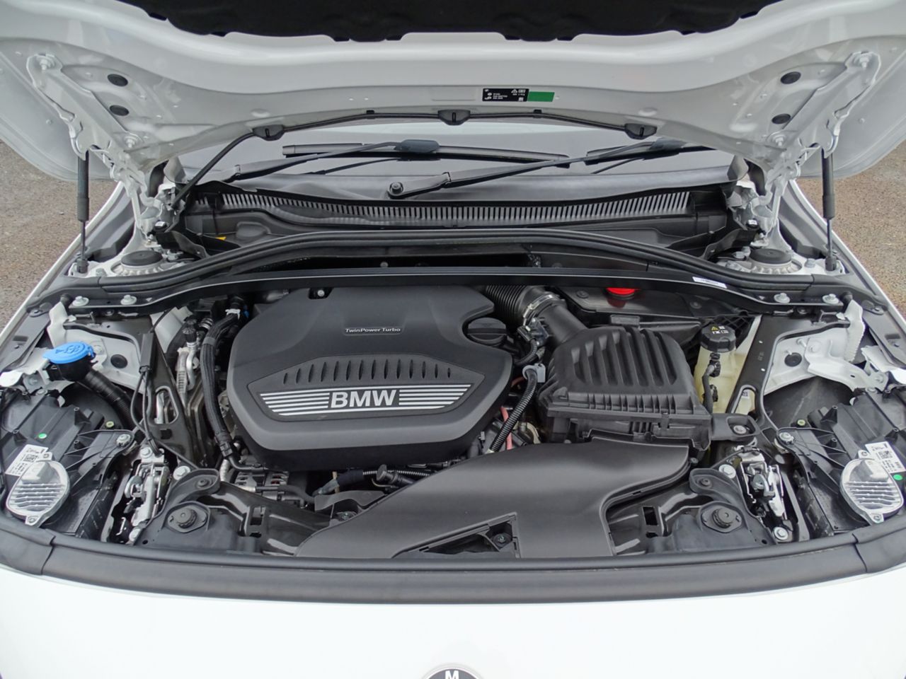 F40 118d Sports Hatch 5-door B47 2.0d