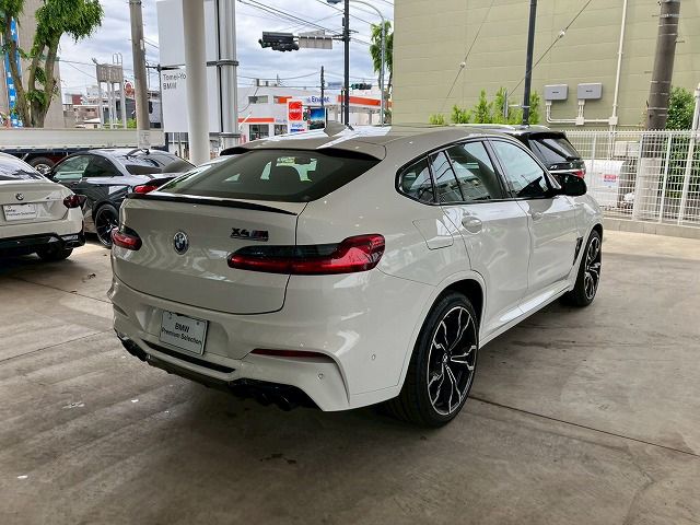 X4 M RHD
