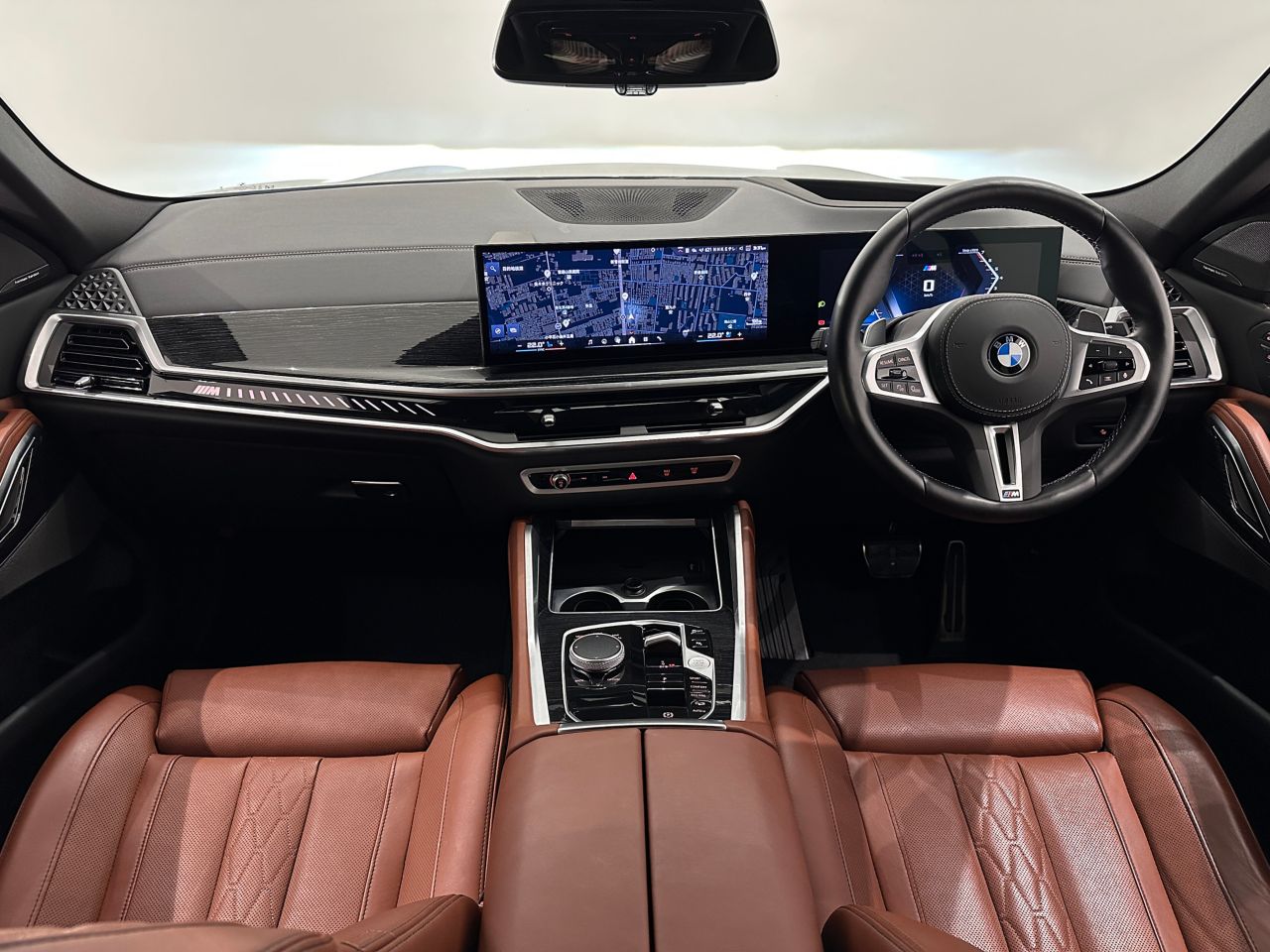 X6 M60i xDrive RHD