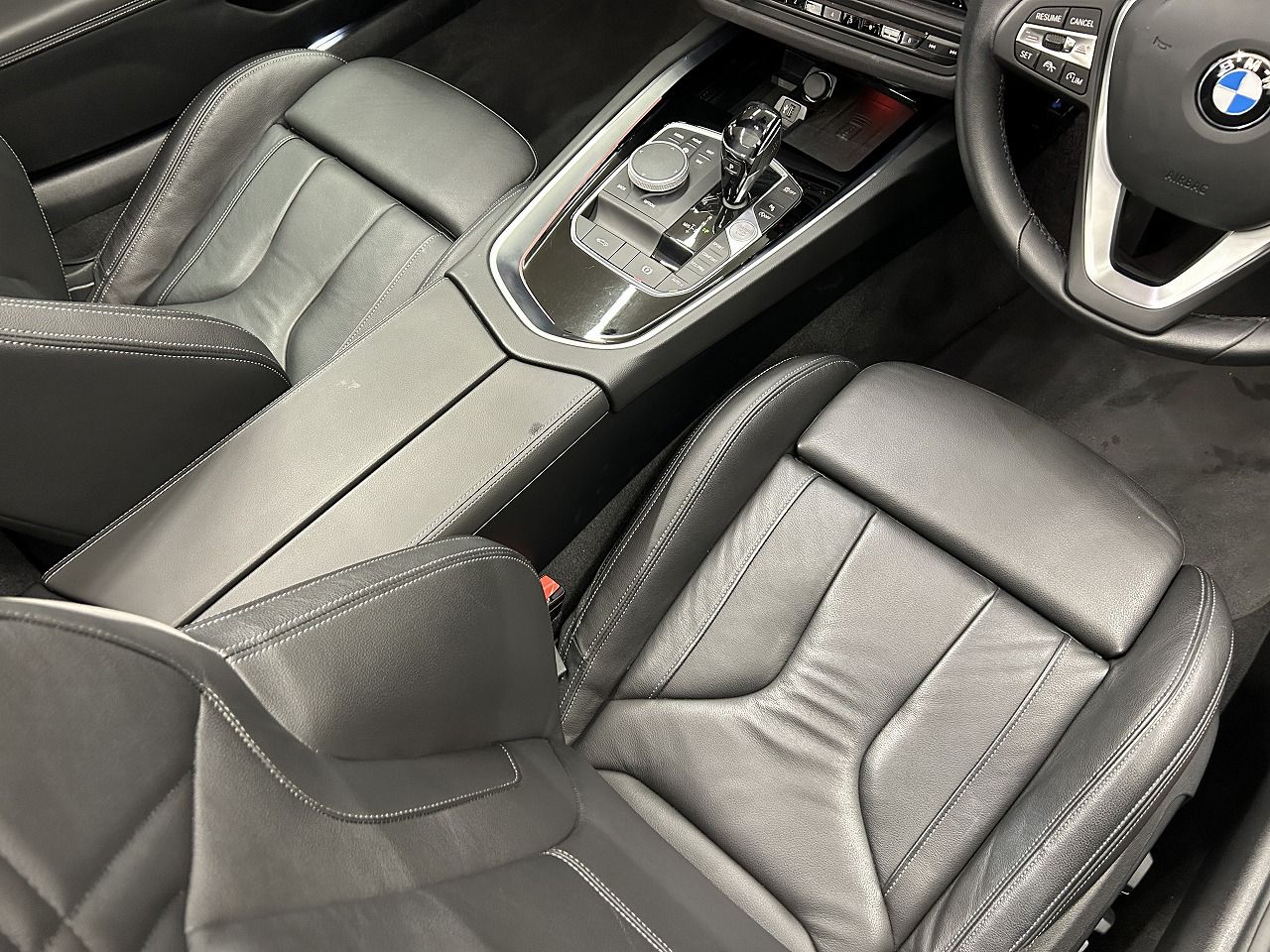 G29 z4 sDrive20i RHD