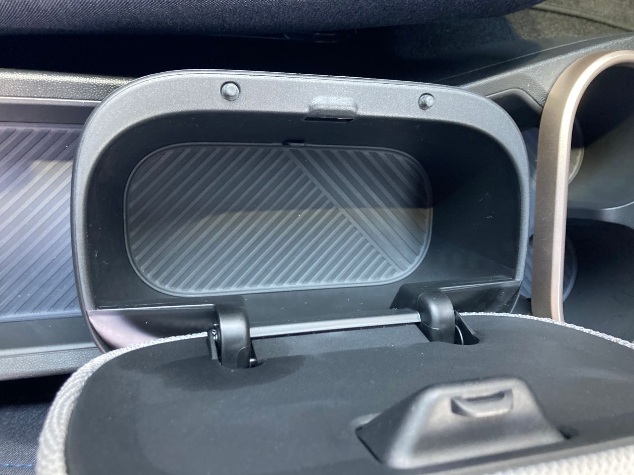 F66 MINI Cooper C 3Dr